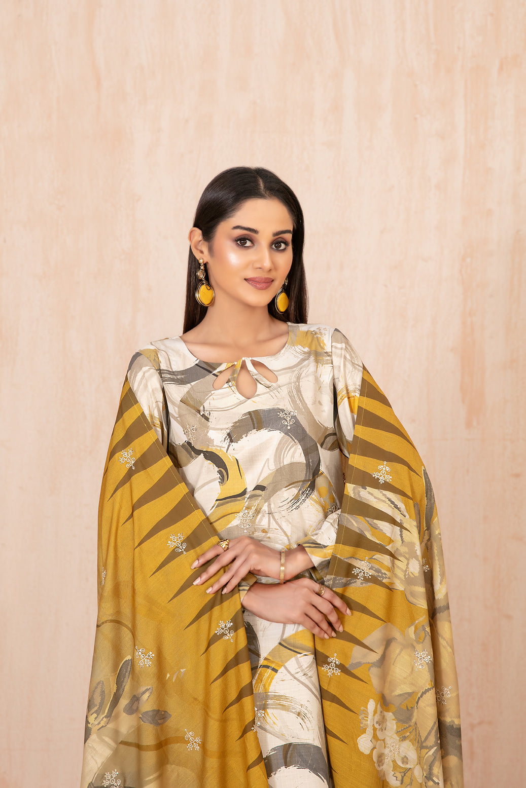 D-5621 - Azeena