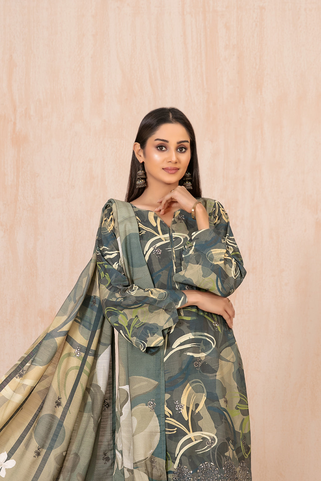 D-5624 - Azeena