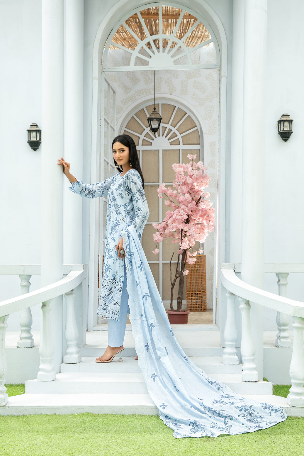ROZA 3pcs Un-Stitched Emb Printed Lawn[D-3968]
