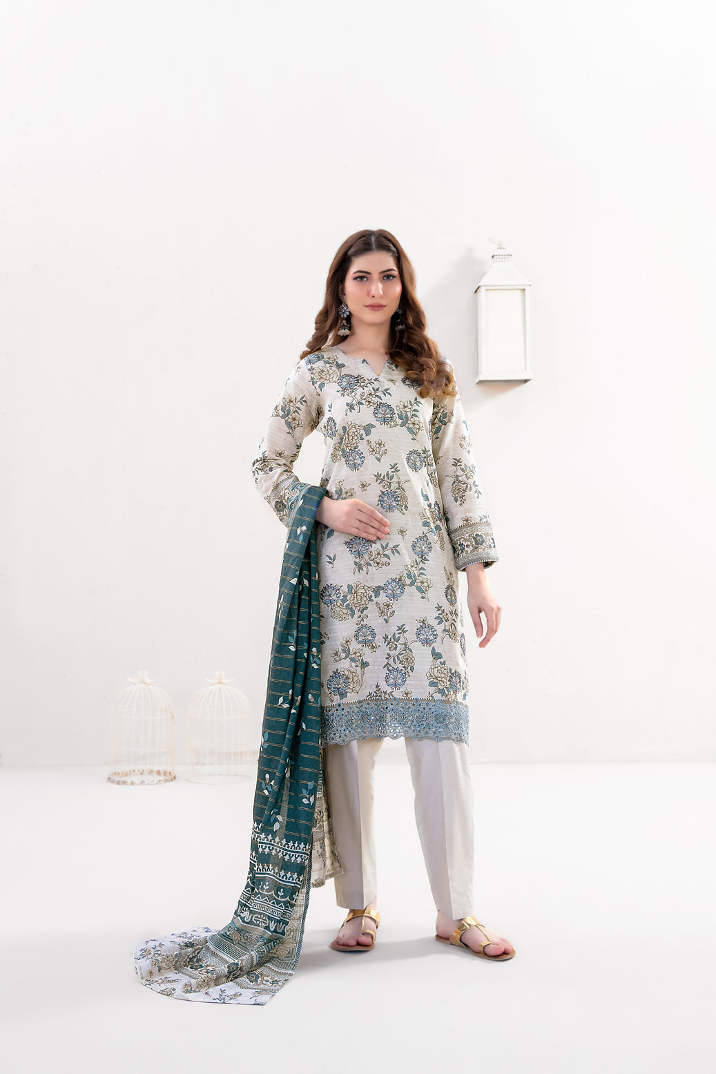 Eyana 3pcs Un-Stitched Emb Printed Lawn [D-3421]