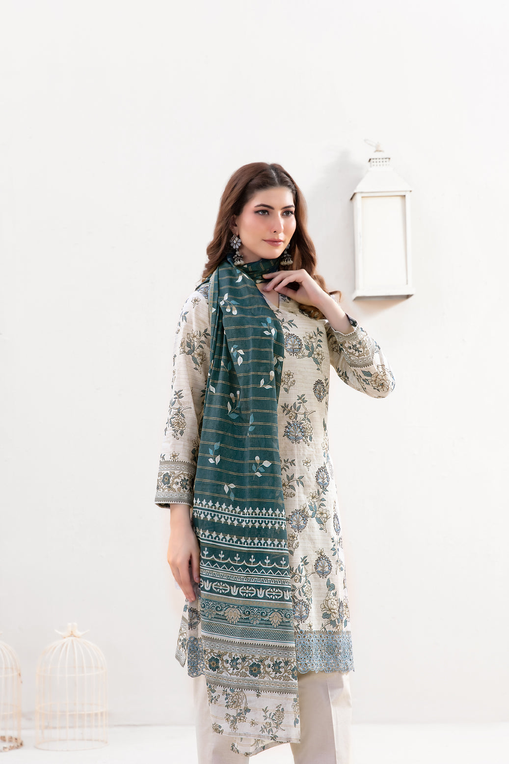 Eyana 3pcs Un-Stitched Emb Printed Lawn [D-3421]