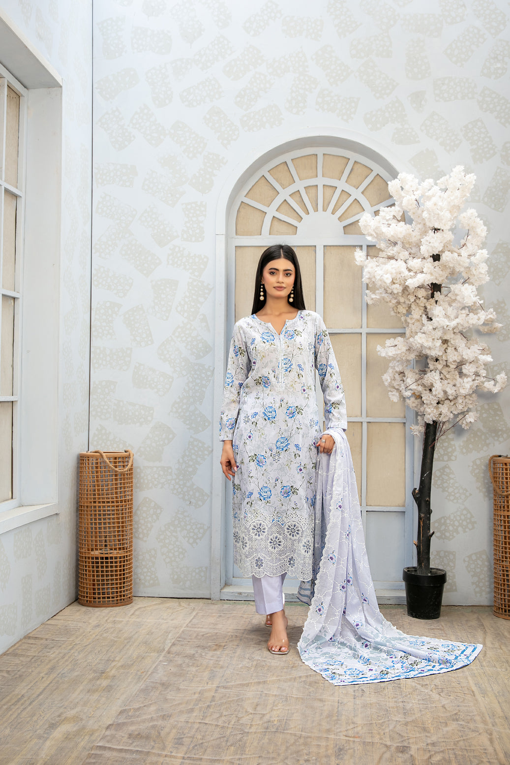 ROZA 3pcs Un-Stitched Emb Printed Lawn[D-3965]