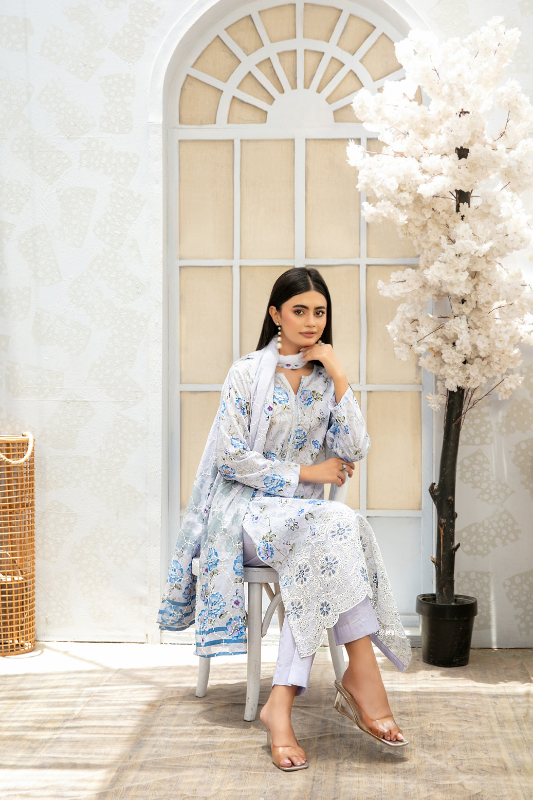 ROZA 3pcs Un-Stitched Emb Printed Lawn[D-3965]