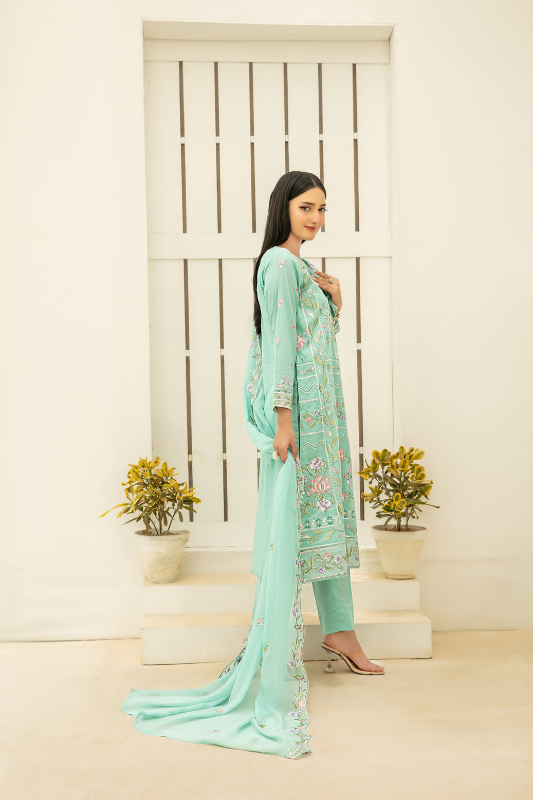 Elisol 3pcs Semi-Stitched Fancy Emb Slub Lawn [D-4402]