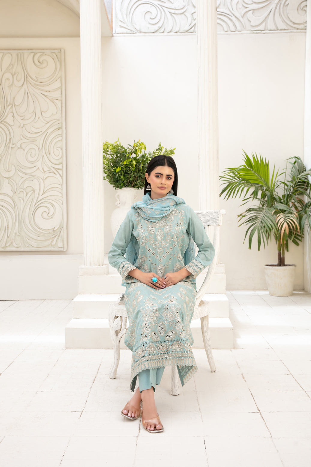 Araqa 3pcs Semi-Stitched Fancy Emb Slub Lawn [D-4216]
