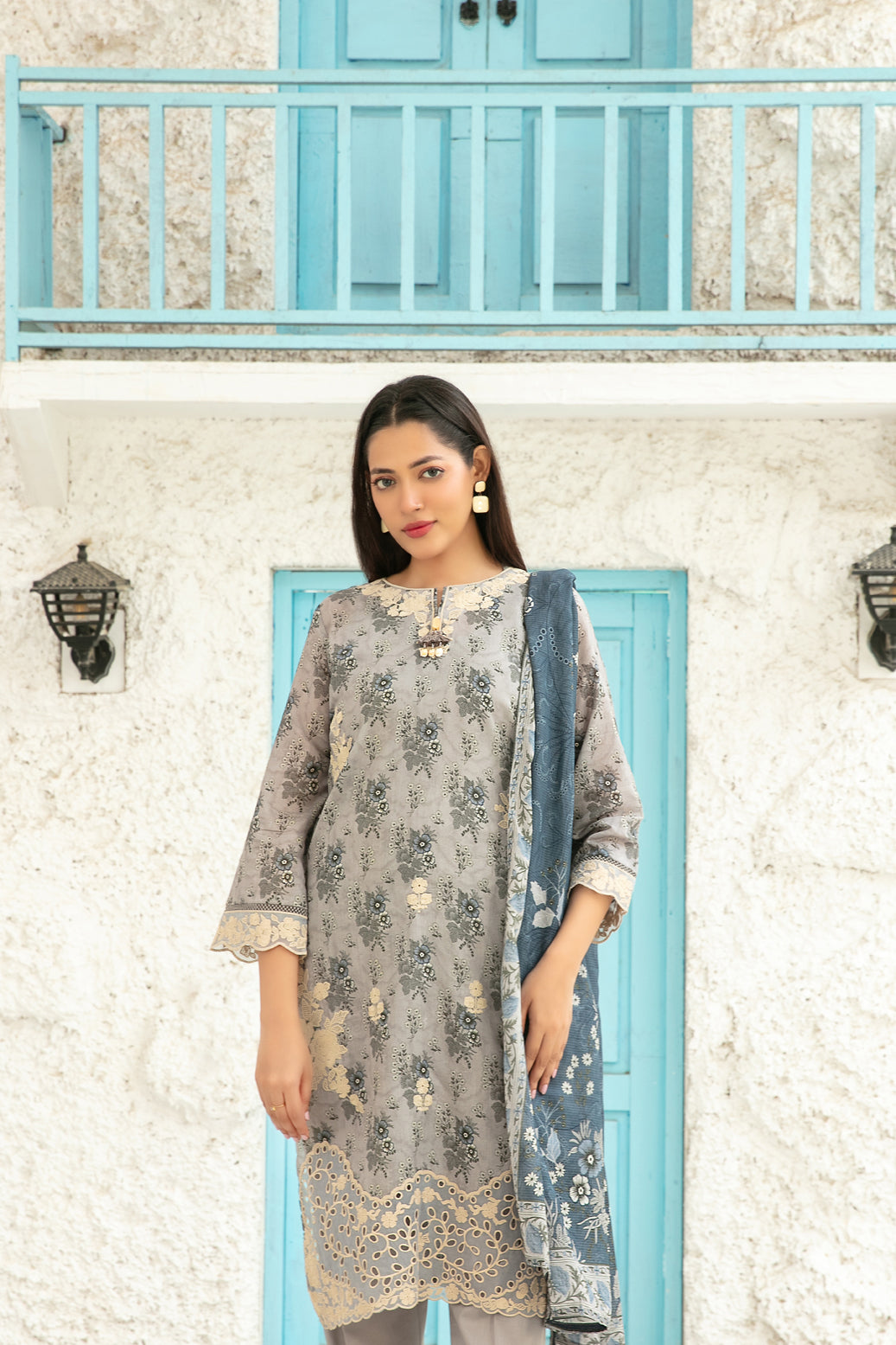 Gulin Vol-1 3pcs Stitched Emb Printed Lawn [D-3974]