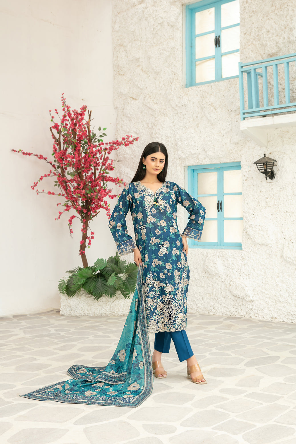 Gulin Vol-1 3pcs Stitched Emb Printed Lawn [D-3977]