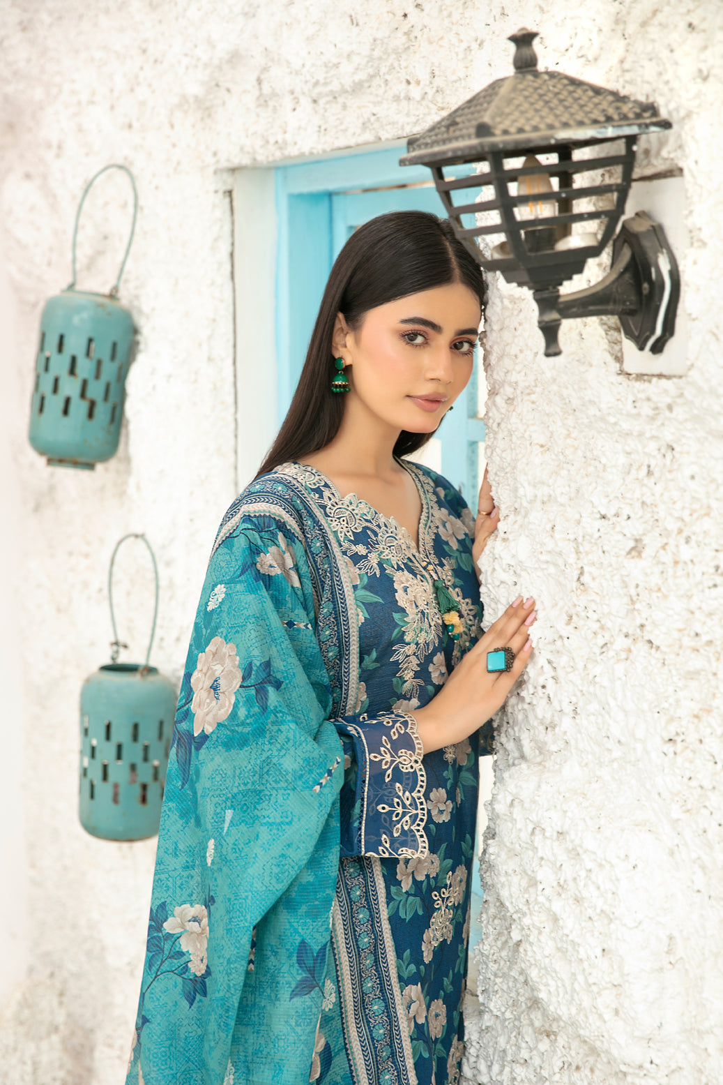 Gulin Vol-1 3pcs Stitched Emb Printed Lawn [D-3977]