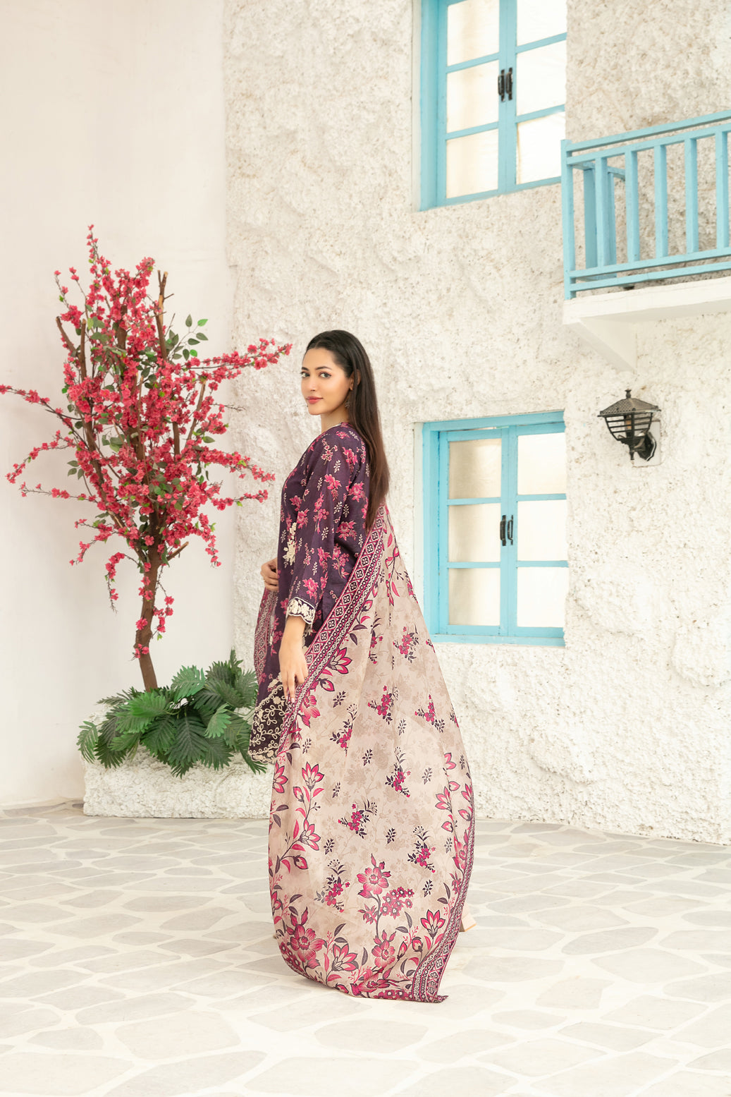 Gulin Vol-1 3pcs Stitched Emb Printed Lawn [D-3975]