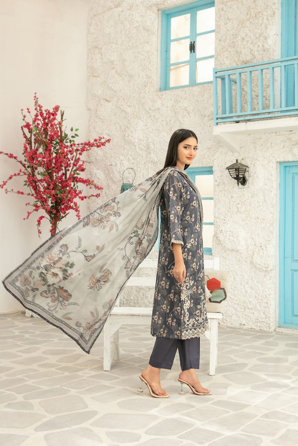 Gulin Vol-1 3pcs Stitched Emb Printed Lawn [D-3979]
