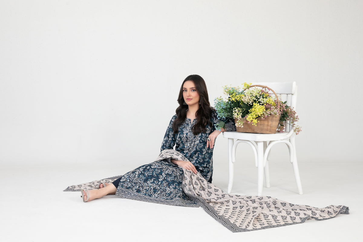 FOLIA 3pcs Un-Stitched Emb Printed Lawn [D-4553]