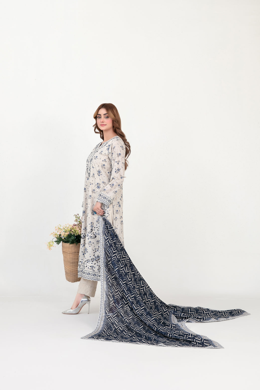 FOLIA 3pcs Un-Stitched Emb Printed Lawn [D-4558]