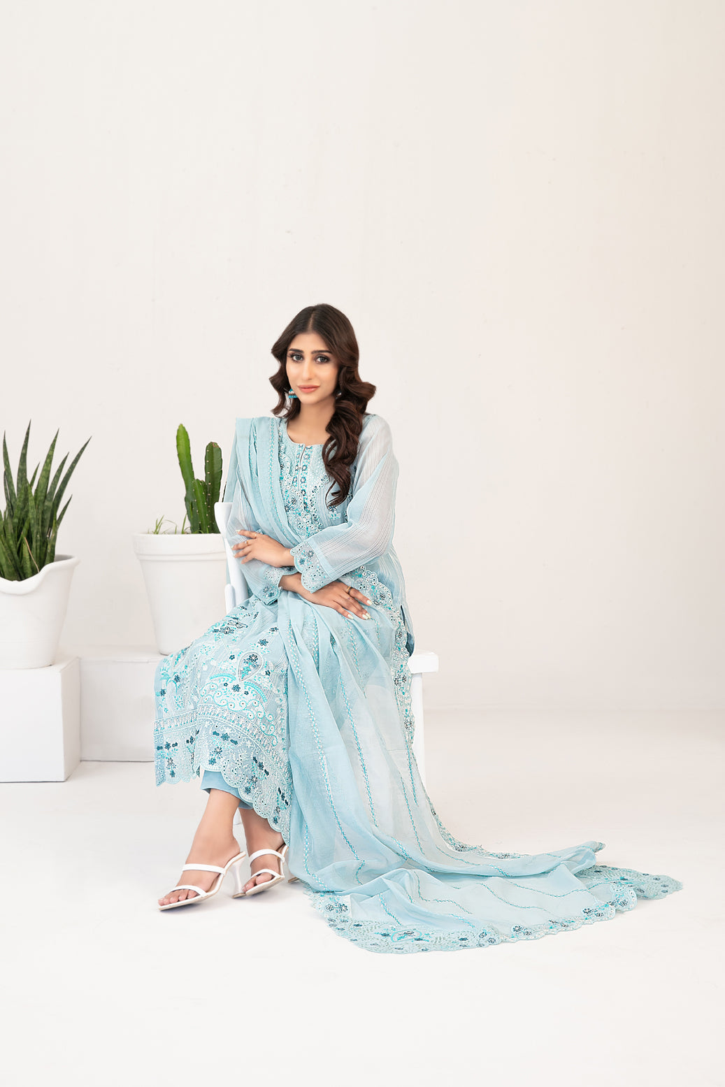 Moonic 3pcs Un-Stitched Emb Khadi [D-2687]