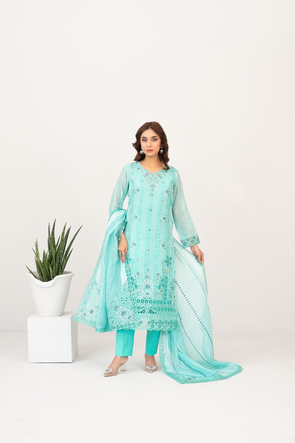 Moonic 3pcs Un-Stitched Emb Khadi [D-2686]