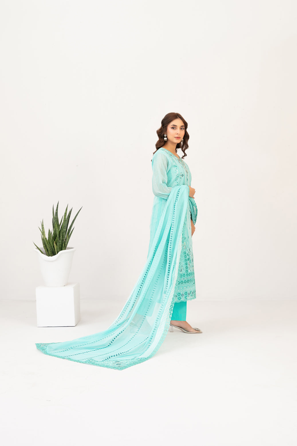 Moonic 3pcs Un-Stitched Emb Khadi [D-2686]