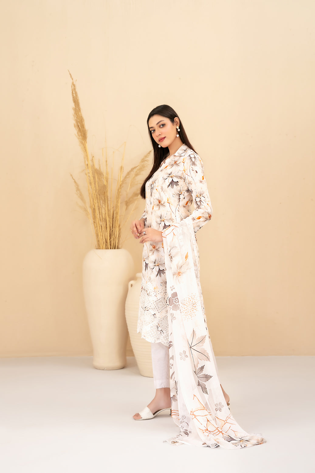 Eshanah 3pcs Un-Stitched Emb Printed Lawn [D-3487]