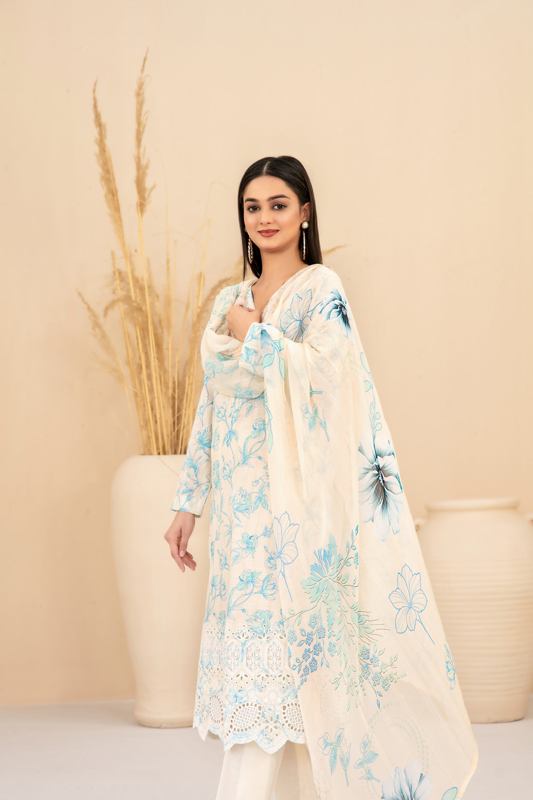 Eshanah 3pcs Un-Stitched Emb Printed Lawn [D-3492]