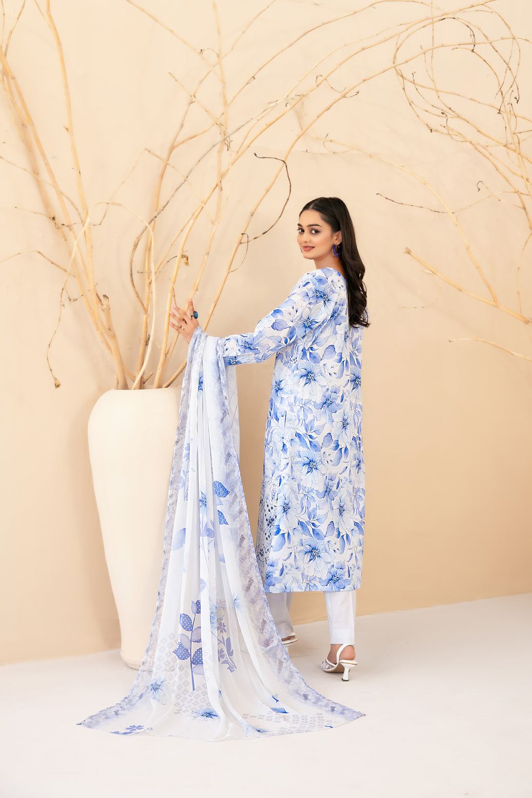 Eshanah 3pcs Un-Stitched Emb Printed Lawn [D-3483]