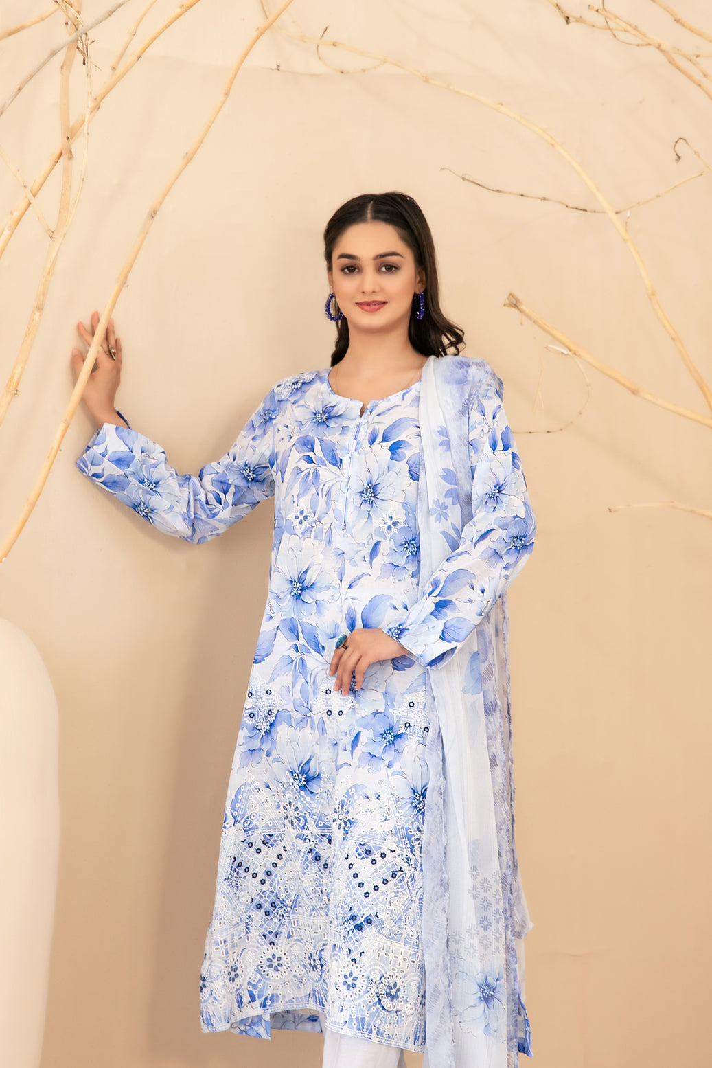 Eshanah 3pcs Un-Stitched Emb Printed Lawn [D-3483]