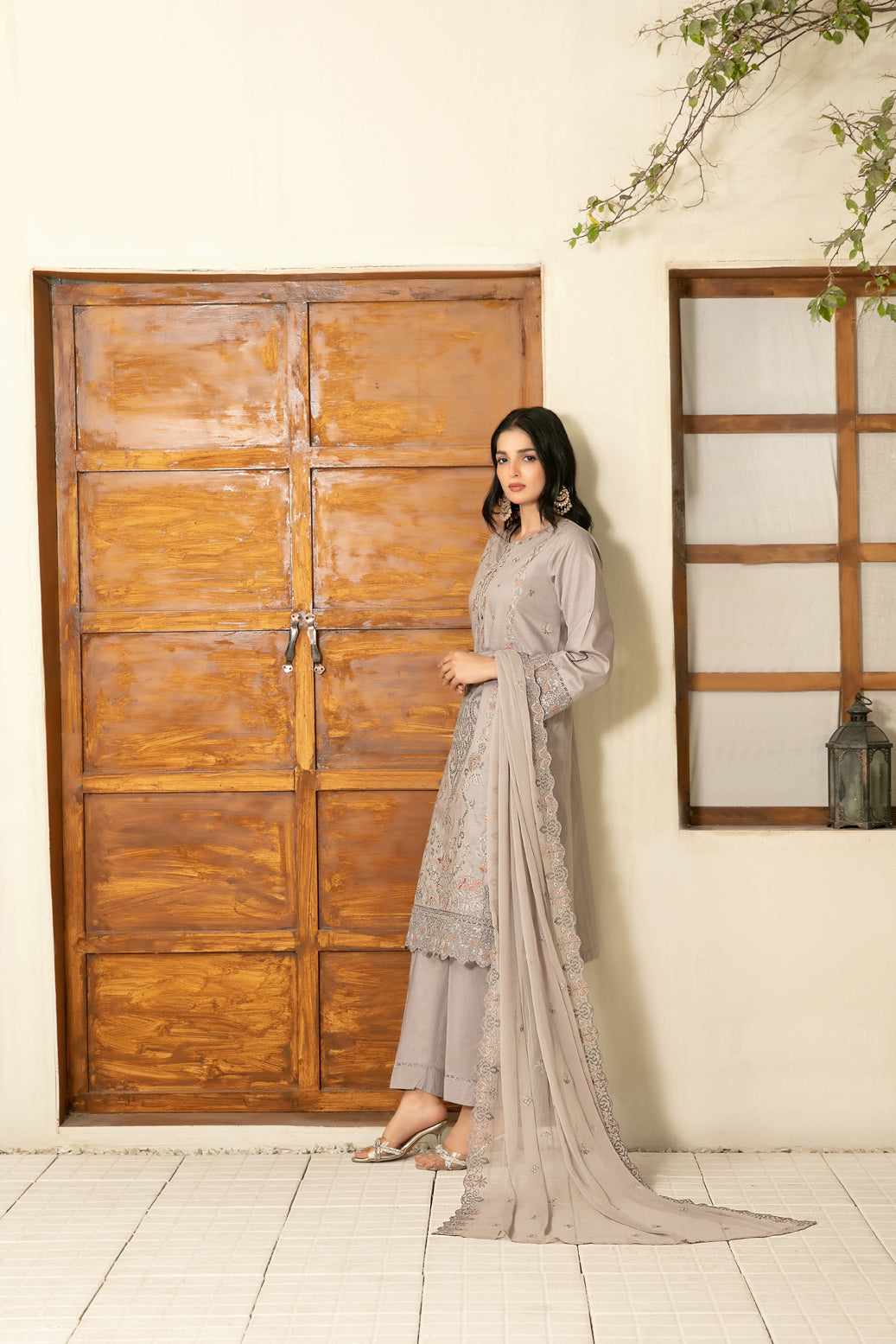 Zarla 3pcs Stitched Emb Lawn [D-3039]