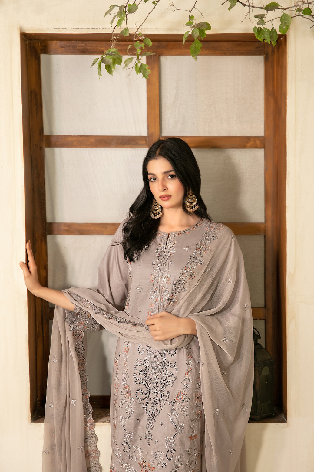 Zarla 3pcs Stitched Emb Lawn [D-3039]