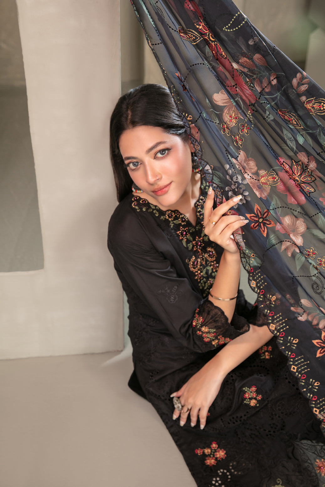 ZAYRA 3pcs Semi-Stitched Fancy Emb Slub Lawn [D-4291]