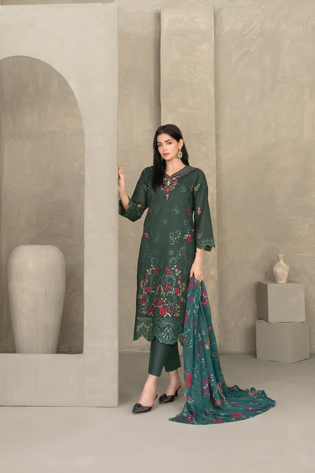 ZAYRA 3pcs Semi-Stitched Fancy Emb Slub Lawn [D-4285]