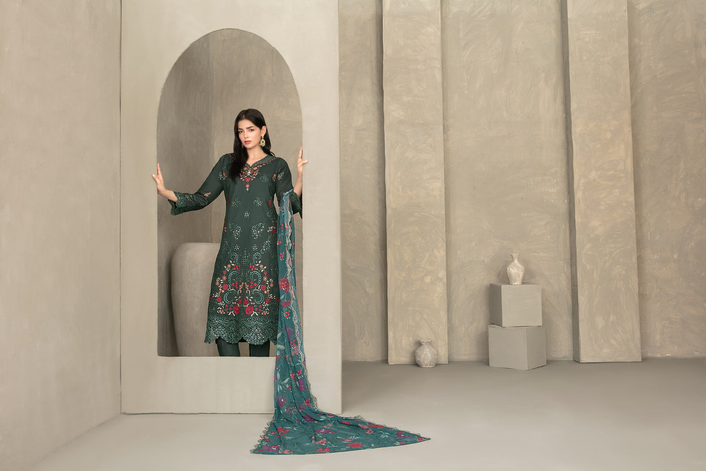 ZAYRA 3pcs Semi-Stitched Fancy Emb Slub Lawn [D-4285]