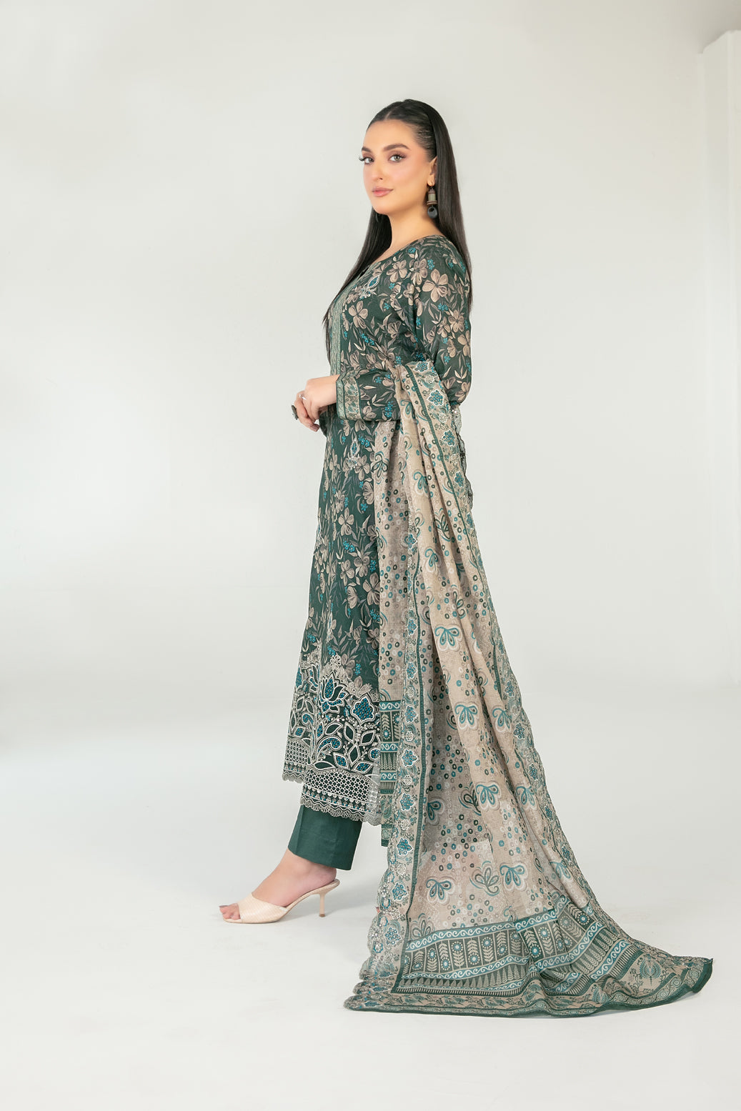 Ranum 3pcs Un-Stitched Emb Printed Lawn [D-3767]