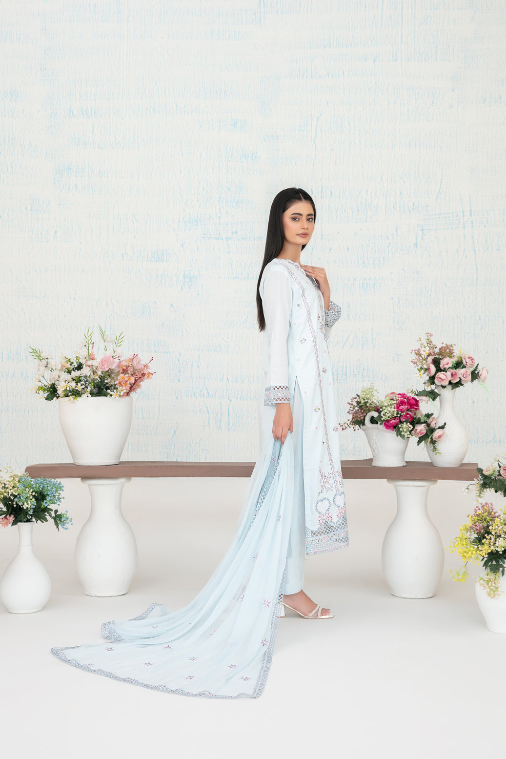 MIRAE 3pcs Un-Stitched Emb Lawn [D-5211]