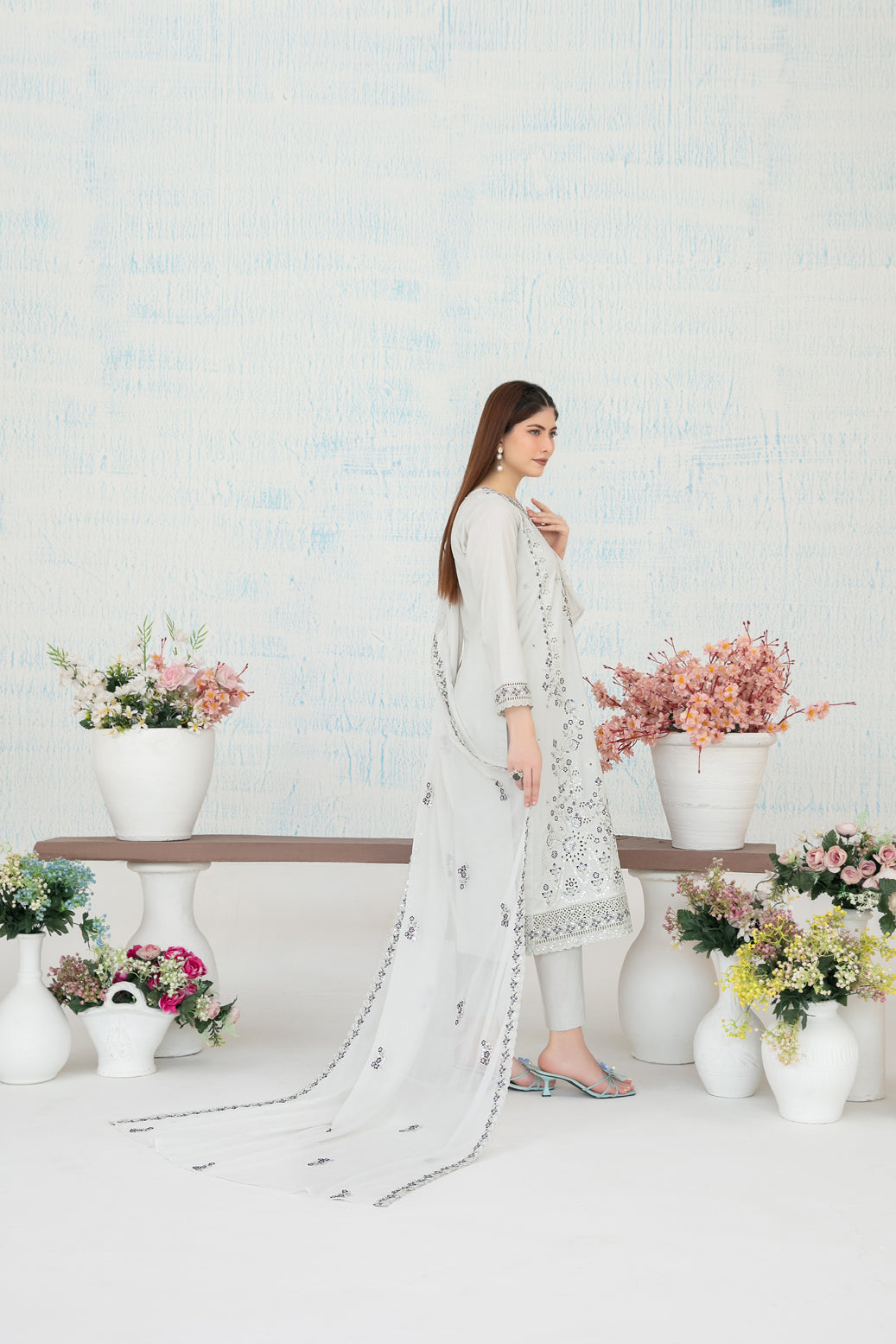 MIRAE 3pcs Un-Stitched Emb Lawn [D-5208]