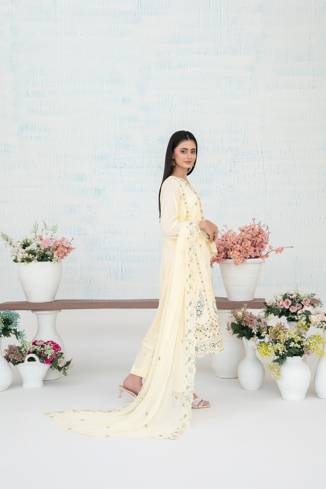 MIRAE 3pcs Un-Stitched Emb Lawn [D-5212]