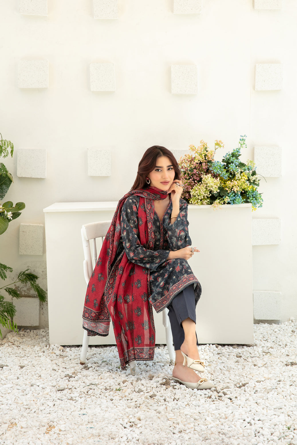 Qalaa 3pcs Stitched Printed Chamki Lawn [D-3626]