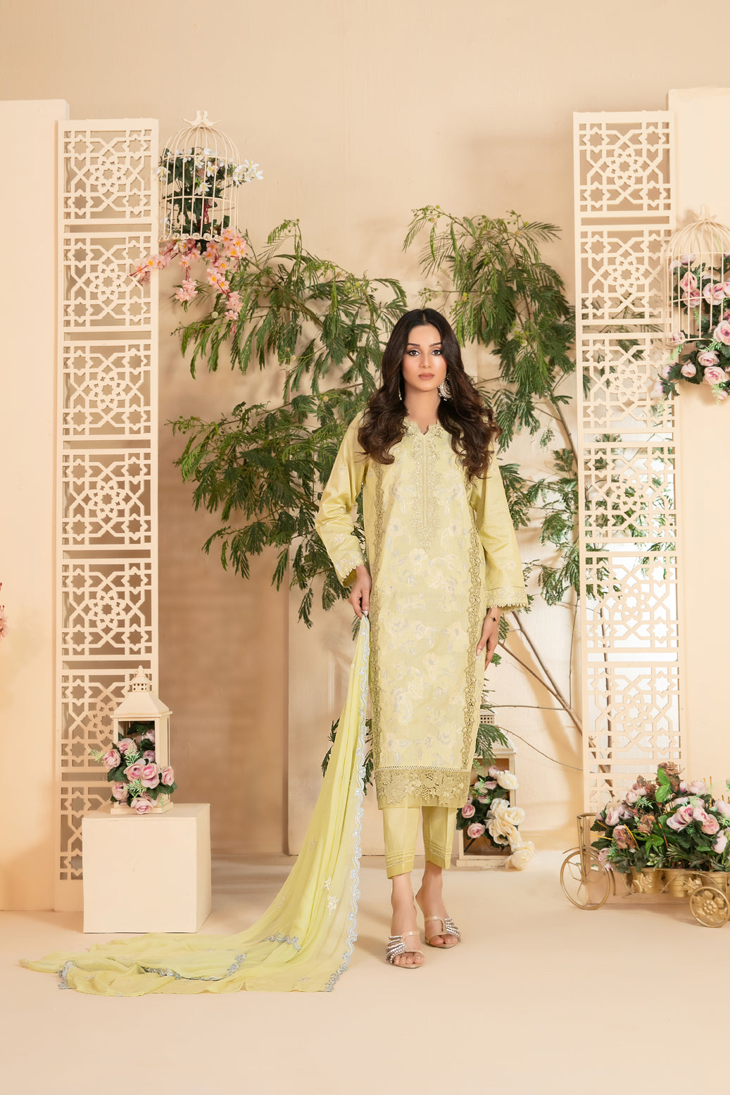 Taabir 3pcs Stitched Emb Lawn [D-3002]