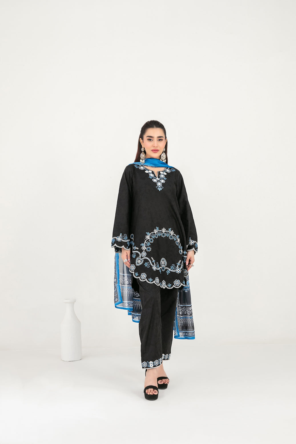 LONI 3pcs Stitched Embroidered Cotton [D-4497]