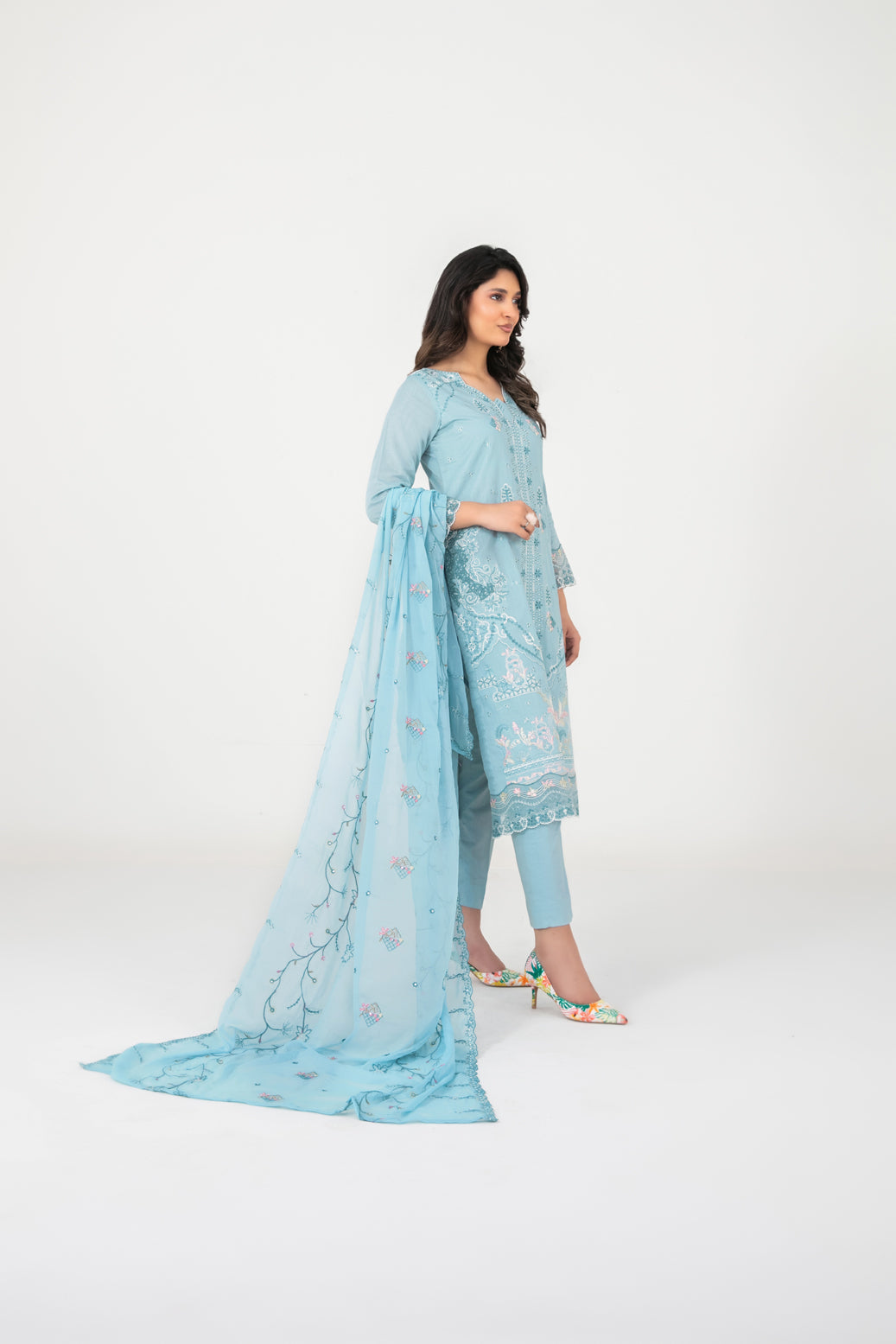 Rubai 3pcs Un-Stitched Emb Slub Lawn [D-3827]
