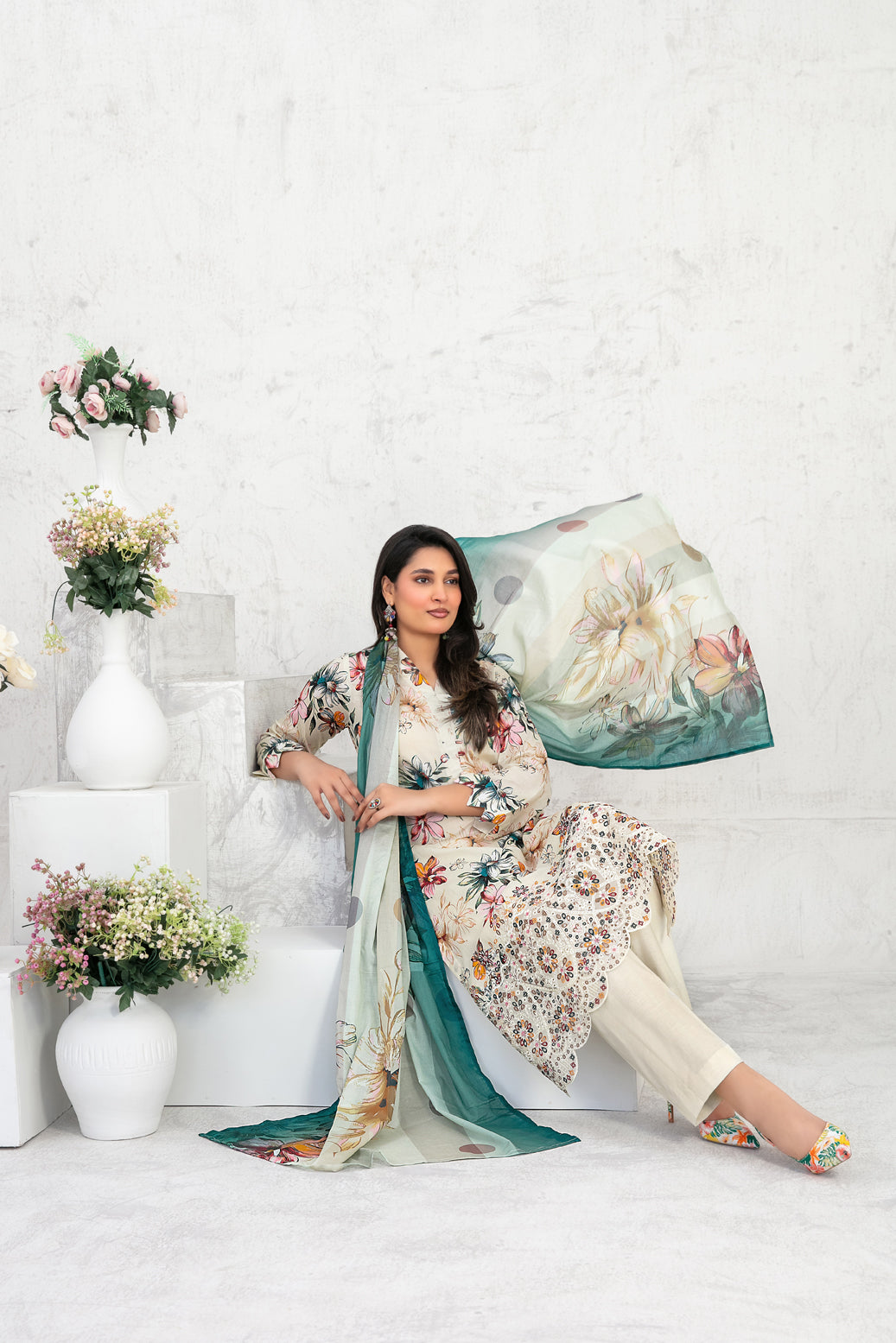 Ramla 3pcs Un-Stitched Emb Printed Lawn [D-3923]