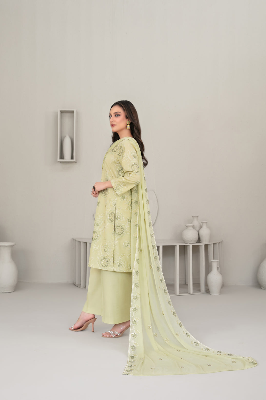 QAREENA 3pcs Un-Stitched Emb Karrandi [D-5267]