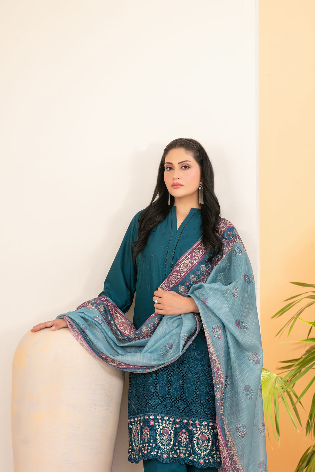 Dinara 3pcs Stitched Emb Schiffli Lawn [D-2284]