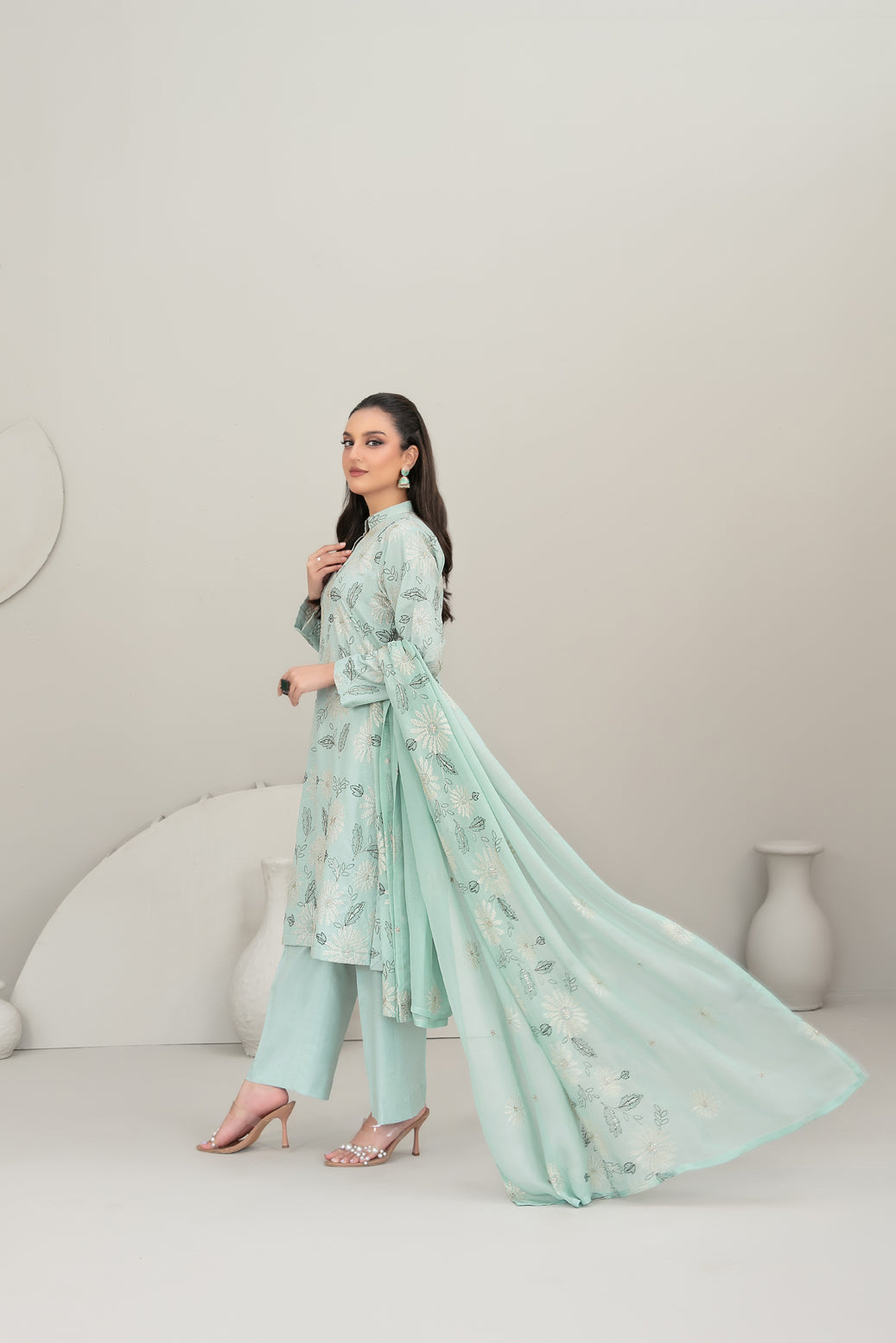 QAREENA 3pcs Un-Stitched Emb Karrandi [D-5262]