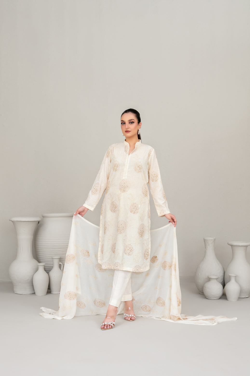 QAREENA 3pcs Un-Stitched Emb Karrandi [D-5264]