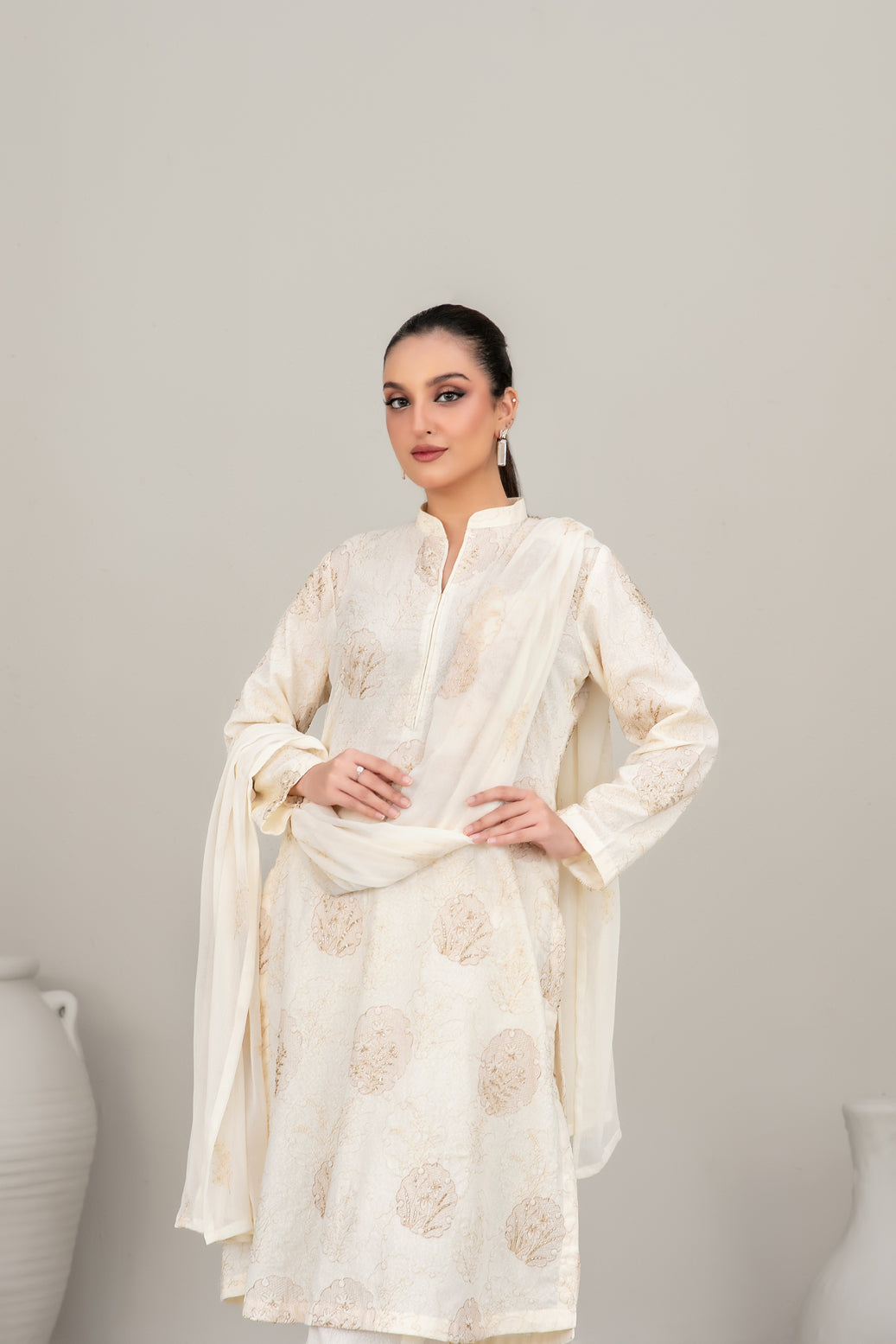 QAREENA 3pcs Un-Stitched Emb Karrandi [D-5264]