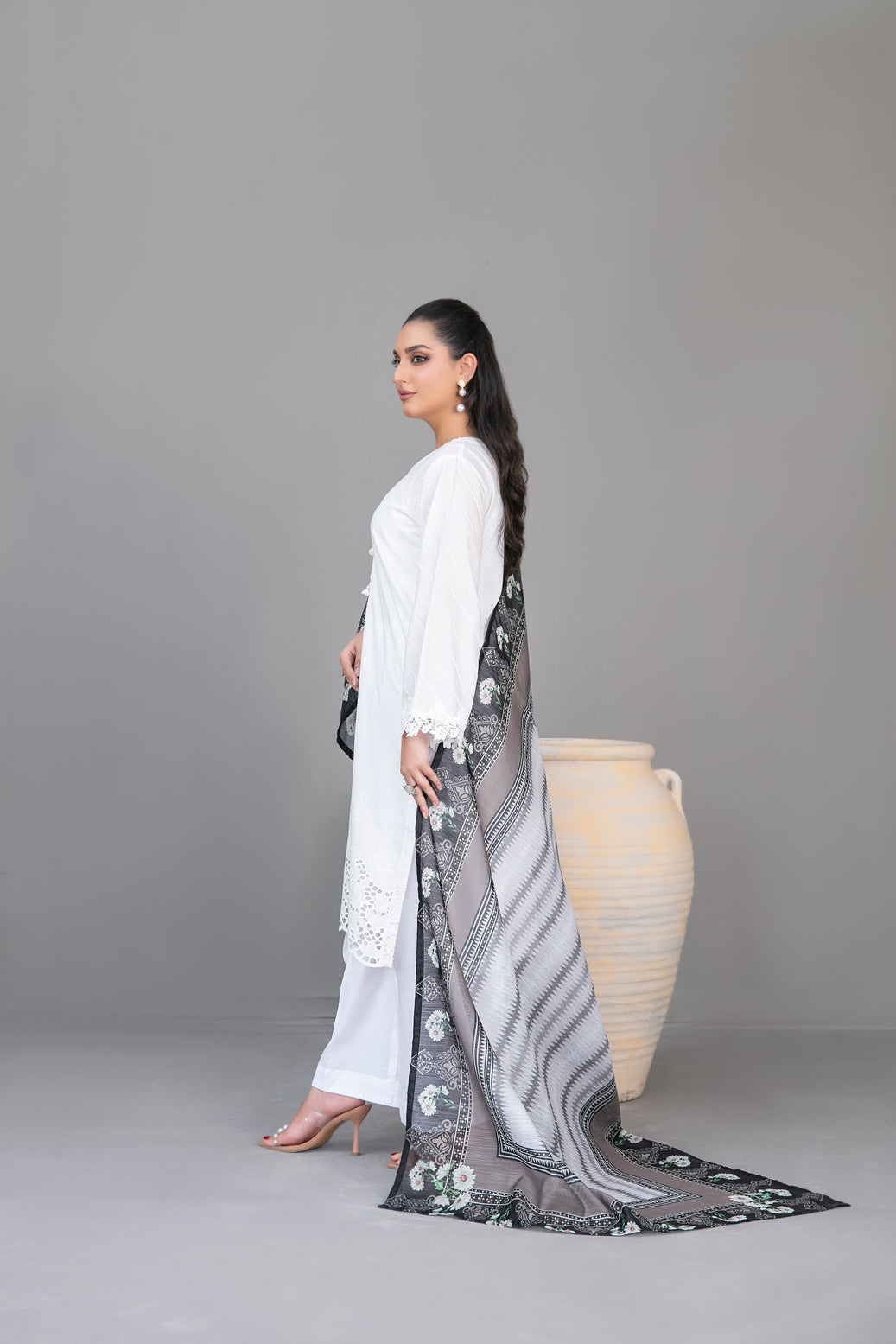 Rinesa 3pcs Stitched Schiffli Emb Lawn [D-1904]