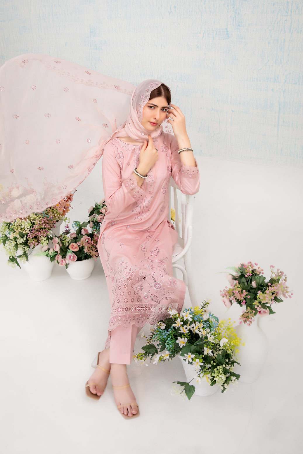 In Florals 3pcs Fancy Emb Lawn [D-4115]