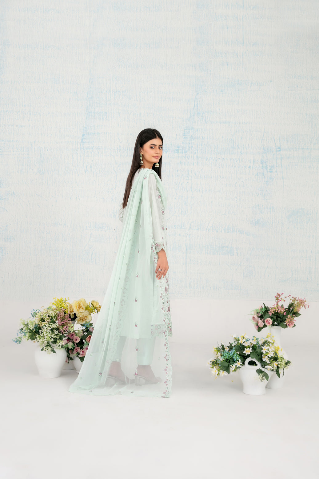 MIRAE 3pcs Un-Stitched Emb Lawn [D-5213]
