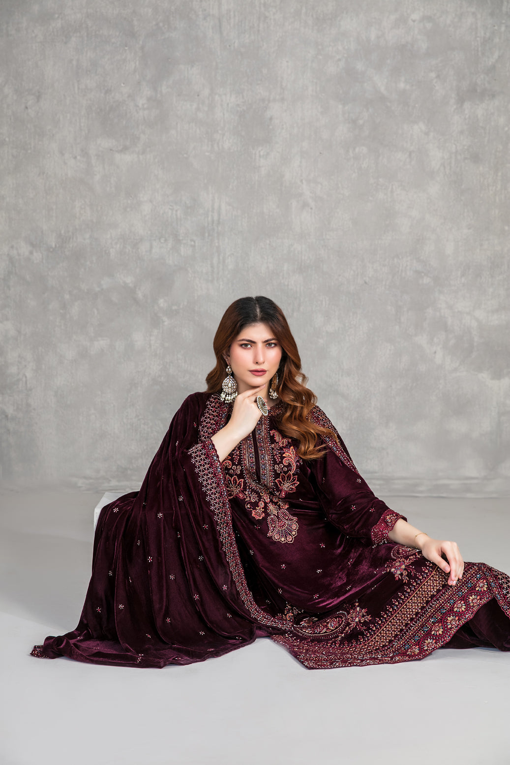 SINCERA 3pcs Un-Stitched Fancy Heavy Emb Velvet [D-5706]