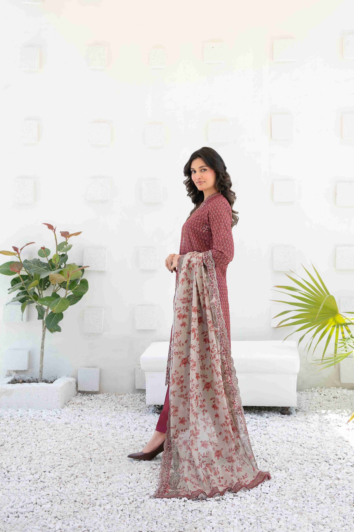 Ayna 3Pcs Unstitched Printed Lawn [D-3945]