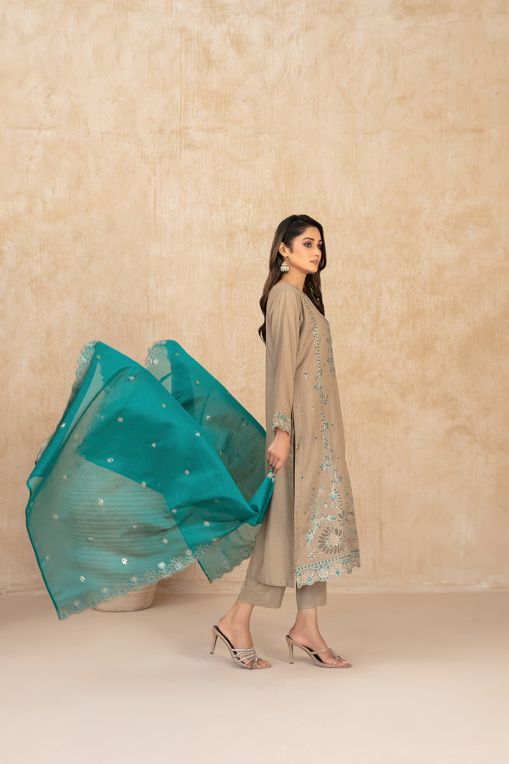 WYRA 3pcs Un-Stitched Emb Viscose [D-5863]