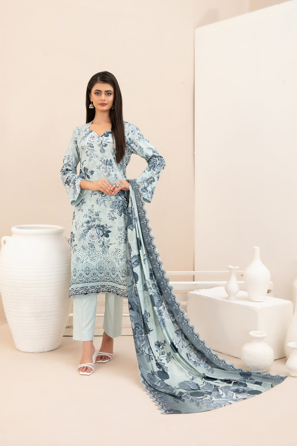 Misbah by Tawakkal Fabrics – Embroidered Lawn Collection
