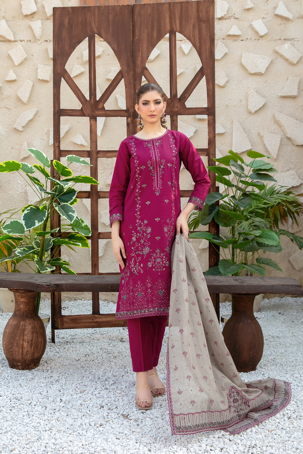 Mala 3pcs Un-Stitched Emb Lawn [D-3006]